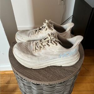Hoka Clifton 9 SSEG Size 7.5
